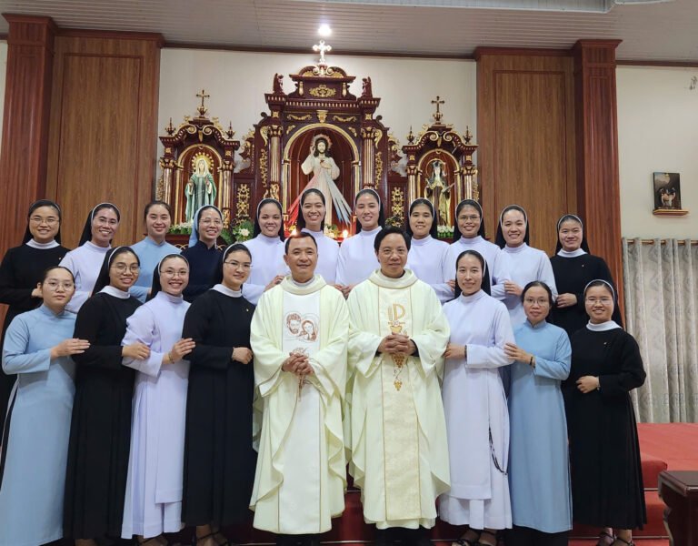 Lớp Thánh Phanxicô Xaviê Mừng Bổn Mạng